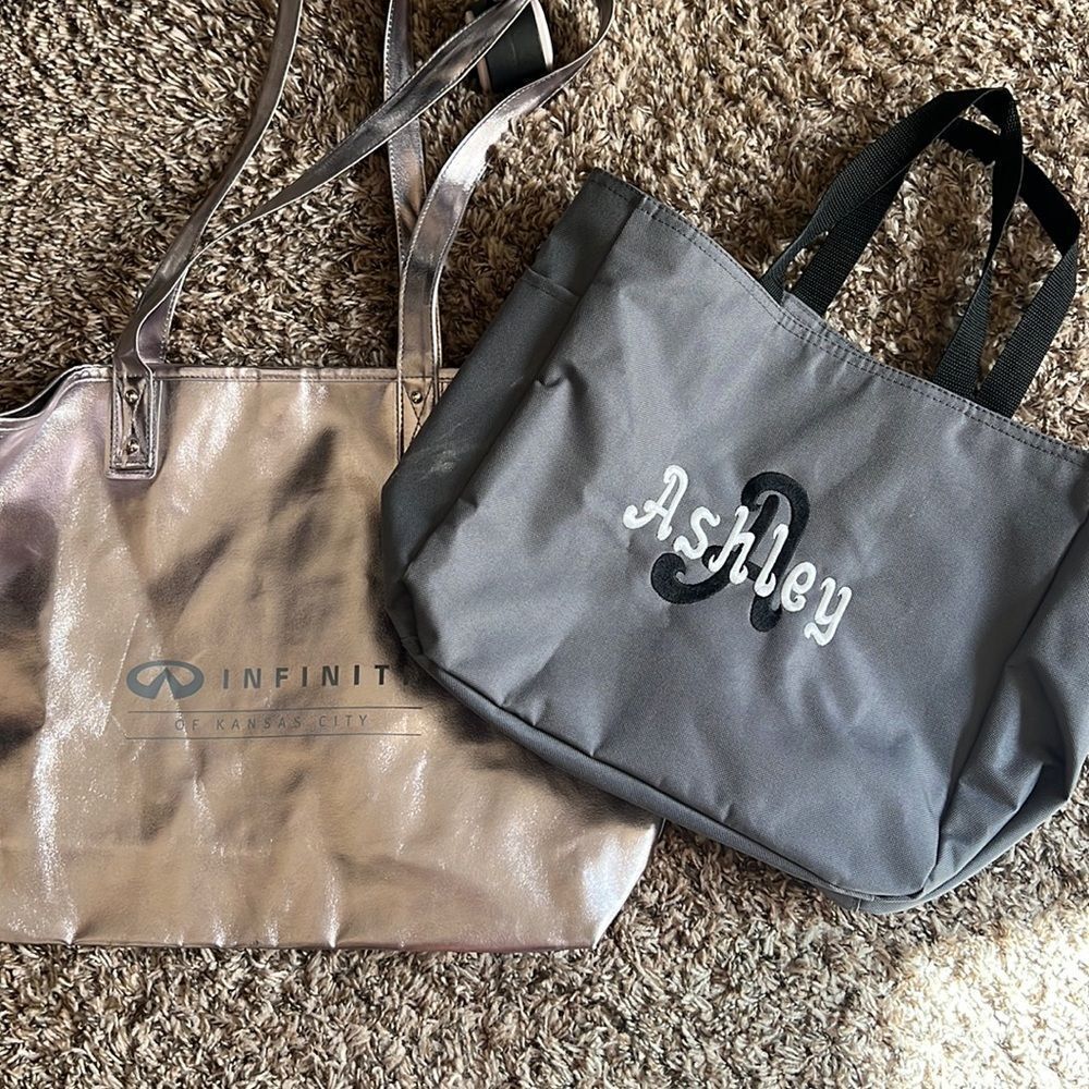 2 tote bags - Ashley